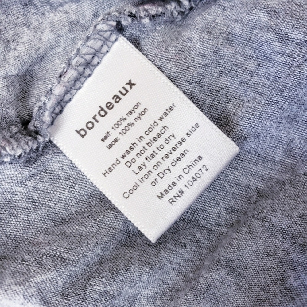 BORDEAUX‎ Anthropologie Grey Lace Overlay Top T-shirt Size Medium - Picture 6 of 8